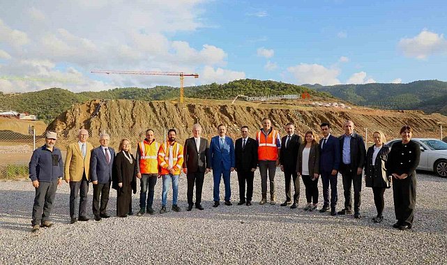 Başkan Hisarcıklıoğlu'ndan İEÜ Güzelbahçe Kampüsüne ziyaret