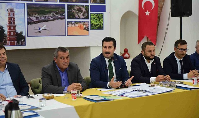 Başkan Özel: Muhtarlarımıza güvenimiz de desteğimiz de tamdır