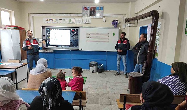 Batman'da 'En iyi narkotik polisi, anne projesi' eğitim ve bilinçlendirme semineri gerçekleştirildi