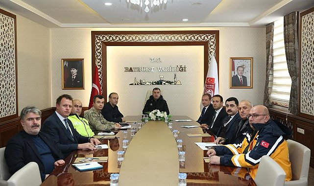 Bayburt'ta kar kriz masası oluşturularak çalışmalar değerlendirildi
