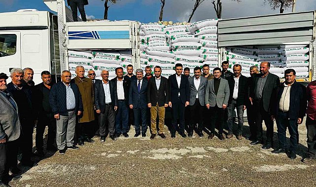 Besni'de çiftçilere hibe destekli tohum dağıtımı başladı