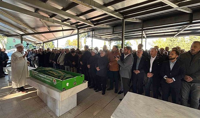 Bıçaklanarak öldürülen imam toprağa verildi