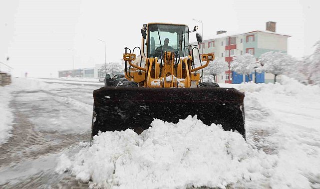 Bitlis'te 70 köy yolu ulaşıma kapandı
