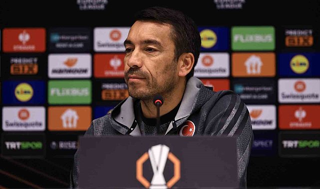 Bronckhorst: &quot;Galip gelmek için buradayız&quot;