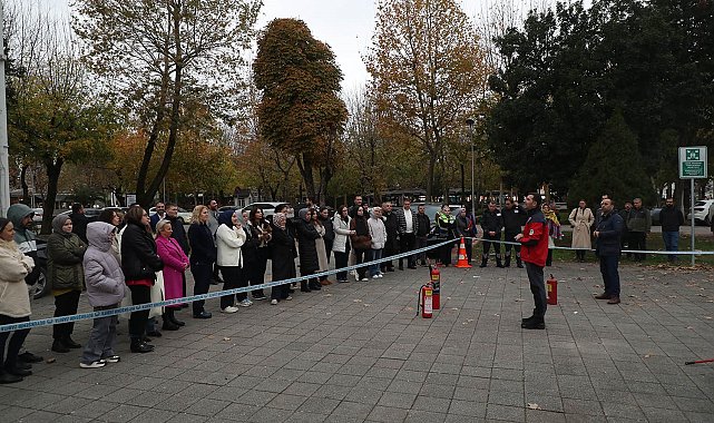 Büyükşehir ekiplerine ateşe müdahale eğitimi verildi