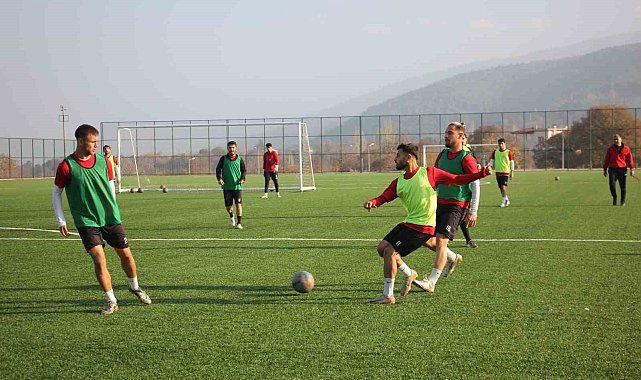Çeşme&#039;yi deplasmanda yenen Denizli İdmanyurdu, Torbalıspor maçına hazırlanıyor