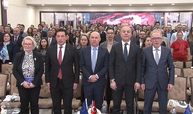 Çevre, Şehircilik ve İklim Değişikliği Bakanlığı'nın 'İklim Portalı' hizmete açıldı
