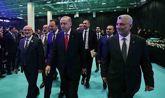 Cumhurbaşkanı Erdoğan: "Milli gelirin 2024 sonunda 1 trilyon 331 milyar dolara, kişi başına gelirin 15 bin 551 dolara yükselmesini bekliyoruz"