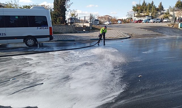 Dilovası'nda ana arterler temizleniyor