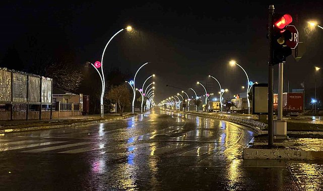 Edirne'de sağanak yağış ve lodos etkili oldu