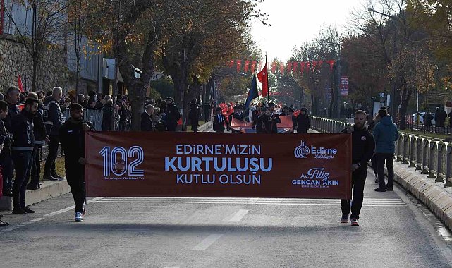 Edirne'nin düşman işgalinden kurtuluşunun 102. yılı törenle kutlandı