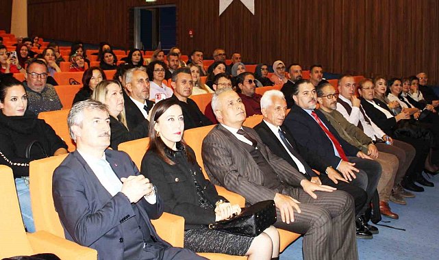 Eğitimci Yazar Müjdat Ataman Karadeniz Ereğli'de bin kişi ile buluştu
