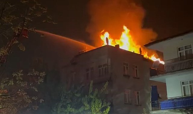 Elazığ'da çatı yangını