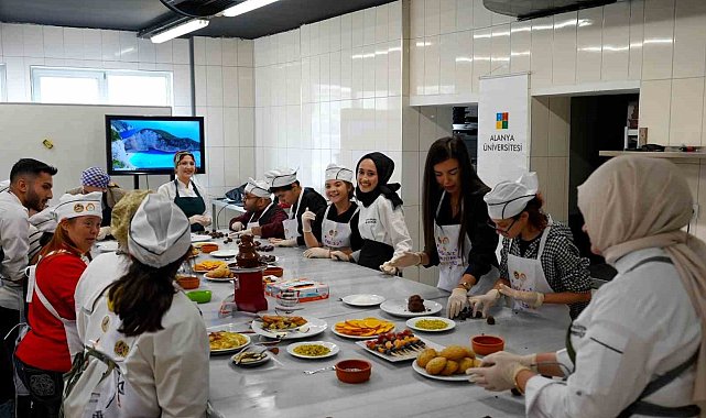 Engelli bireylerden en tatlı atölye