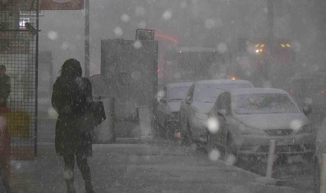 Erzincan Binali Yıldırım Üniversitesinde kar tatili