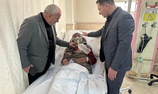 Evinde çıkan yangında 90 yaşındaki kadın yaralandı