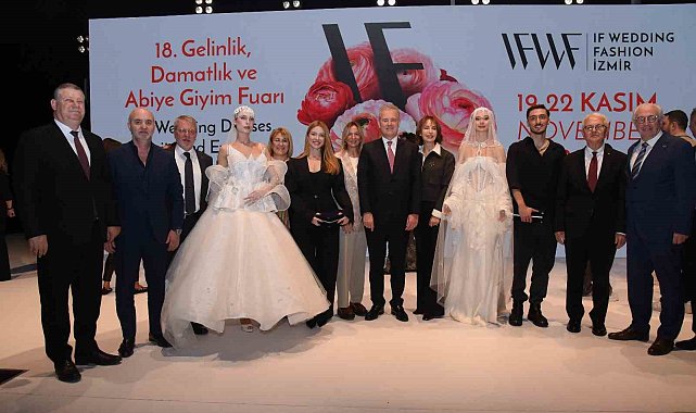 Gelinlikte ödüller İzmir Ekonomi'ye