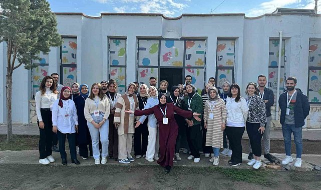 Gençlik çalışanları uyum eğitiminden döndü