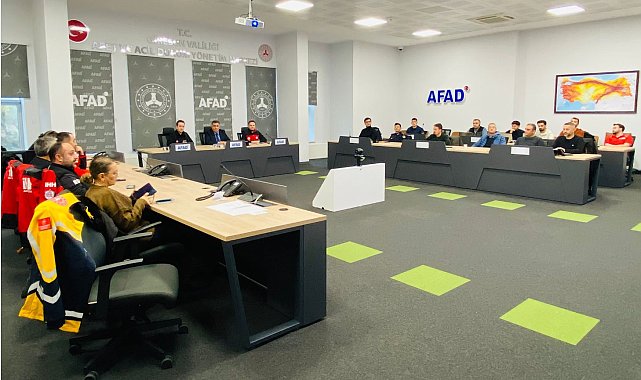 Giresun'da şiddetli yağış ve kar alarmı, AFAD, koordineli müdahale için toplandı