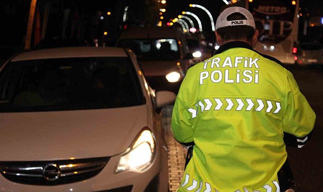 Gönen'de trafik denetimlerinde 351 bin Türk Lirası ceza kesildi