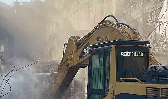 Güngören'de binanın çökmesine ilişkin 2 kişi gözaltına alındı