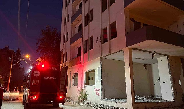 Hasarlı binada çıkan yangın söndürüldü