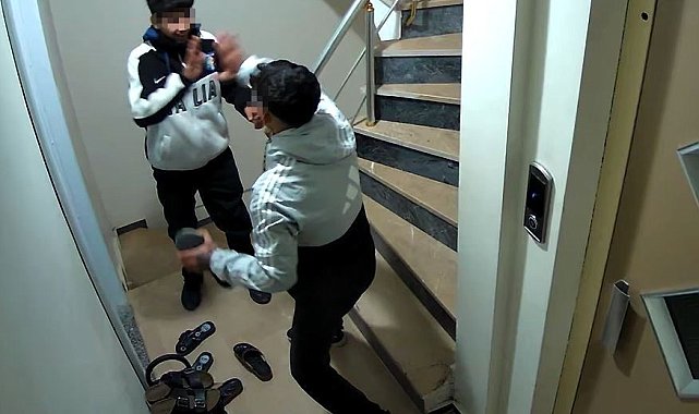 Hırsızlık için girdikleri binada pahalı ayakkabıya rastlayan hırsızların "çak" sevinci