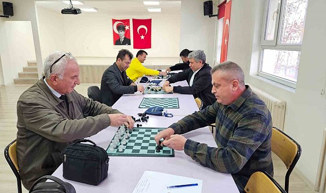 Hisarcık&#039;ta öğretmenler arası satranç turnuvası