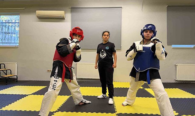 İkiz kardeşler, unutulmaya yüz tutmuş ata sporunda dünya şampiyonasına hazırlanıyorlar