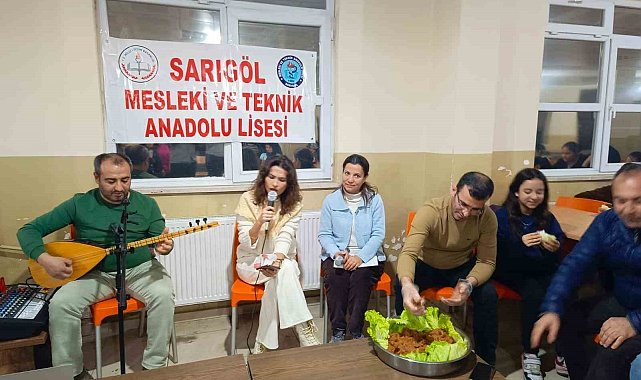 İlçe Milli Eğitim Müdüründen yatılı öğrencilere çiğ köfte sürprizi