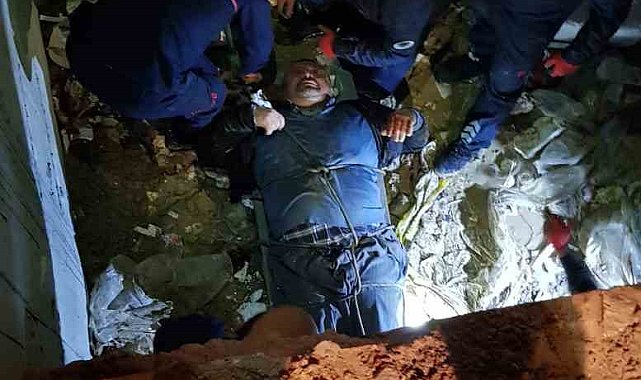 İnşaatta çukura düşen işçinin imdadına itfaiye yetişti