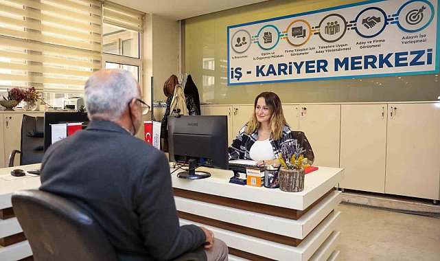 İş arayan ve kariyer planı yapan gençlere Gaziantep Büyükşehir destek oluyor