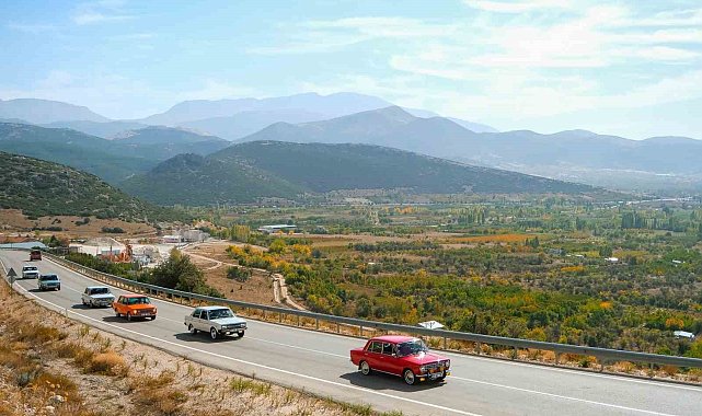 Isparta'da erkeklerin sanayi kokulu 'altın' günü