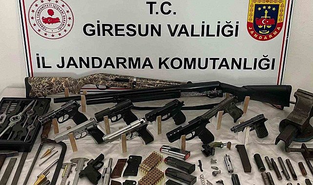 Jandarmadan 5 ilde siber suç ağına operasyon: 21 gözaltı