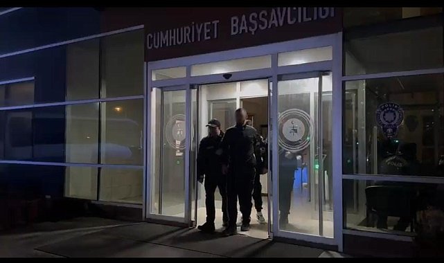 Kaçırdıkları adamın 1 milyon lirasını kendi hesaplarına aktarmışlardı, 4 kişi tutuklandı