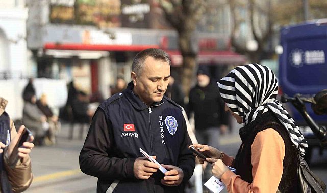 Kadınları tek tek durdurup o uygulamayı yüklettiler