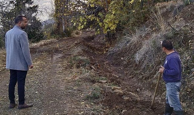 Karacasu'da göletleri besleyen kanallar temizlendi