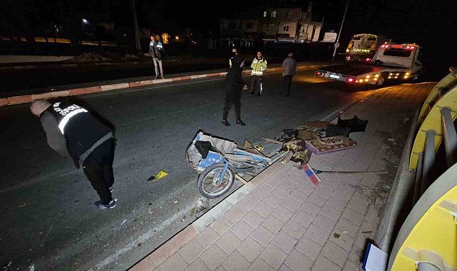 Karaman'da otomobilin çarptığı kağıt toplayıcı hayatını kaybetti