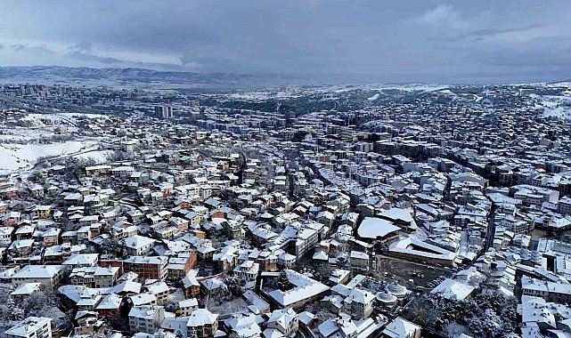 Kastamonu'da mest eden kar manzaraları