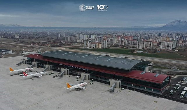 Kayseri Havalimanı'nda 10 ayda 2 milyon 208 bin kişiye hizmet verildi