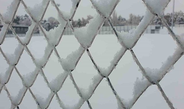 Kayseri'de amatör maçlara kar engeli