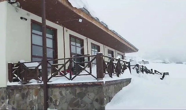 Keltepe Kayak Merkezi'nde kar kalınlığı 1 metreye ulaştı
