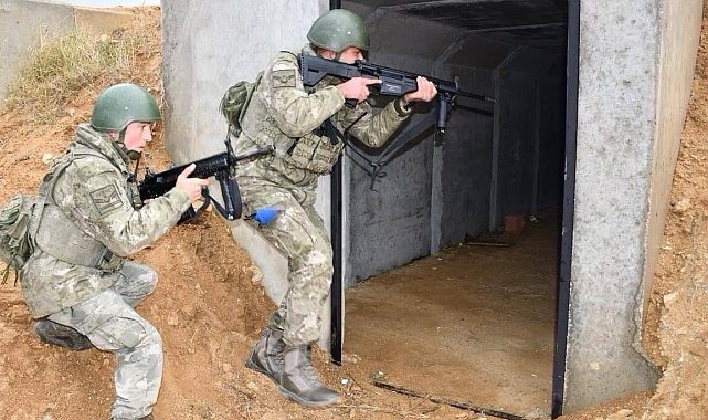 Kırklareli'nde komandolardan nefes kesen eğitim