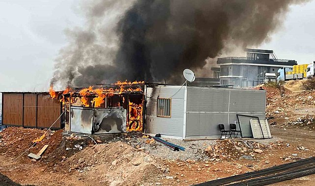 Konteyner yangını korkuttu