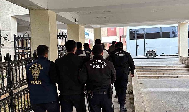 Mardin'de 1'i avukat 4 kişiyi yaralayan 4 şahıs tutuklandı