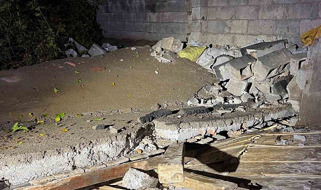 Mardin'de yoğun yağış nedeniyle bina çöktü: 2 yaralı