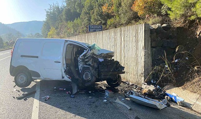 Marmaris'teki trafik kazasında iki çocuk hayatını kaybetti
