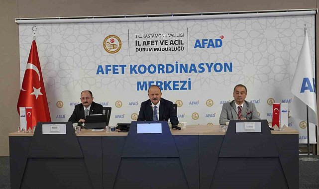 Meteorolojinin kar yağışı uyarısı öncesinde Kastamonu'da kış hazırlıkları tamamlandı