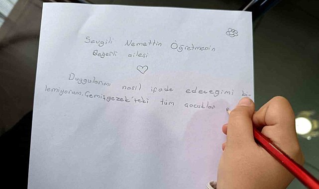 Minik öğrencilerden duygulandıran mektup: Şehit öğretmen Necmettin Yılmaz'ı unutmadılar