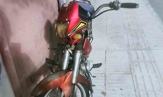 Motosiklet hırsızları polisten kaçamadı